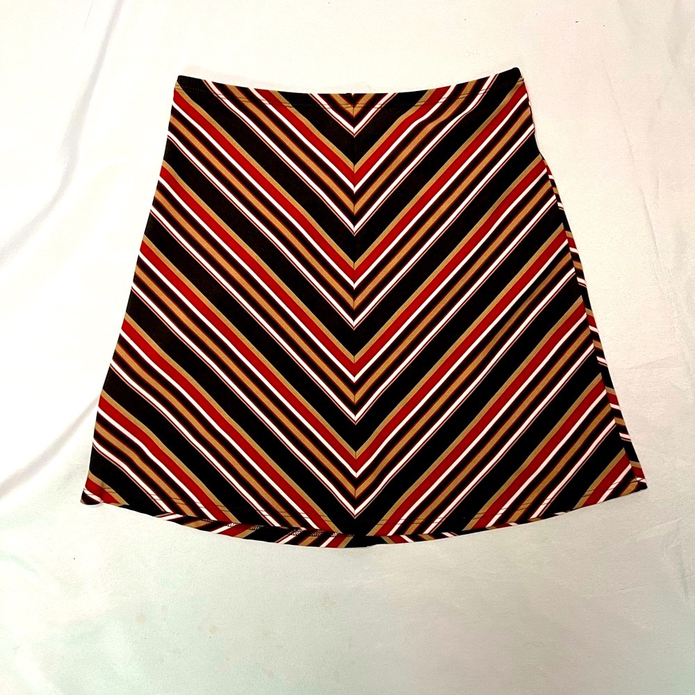 Hot Kiss Vintage Brown, Tan, Red and White Retro Chevron Striped Skirt - Medium - Picture 2 of 9